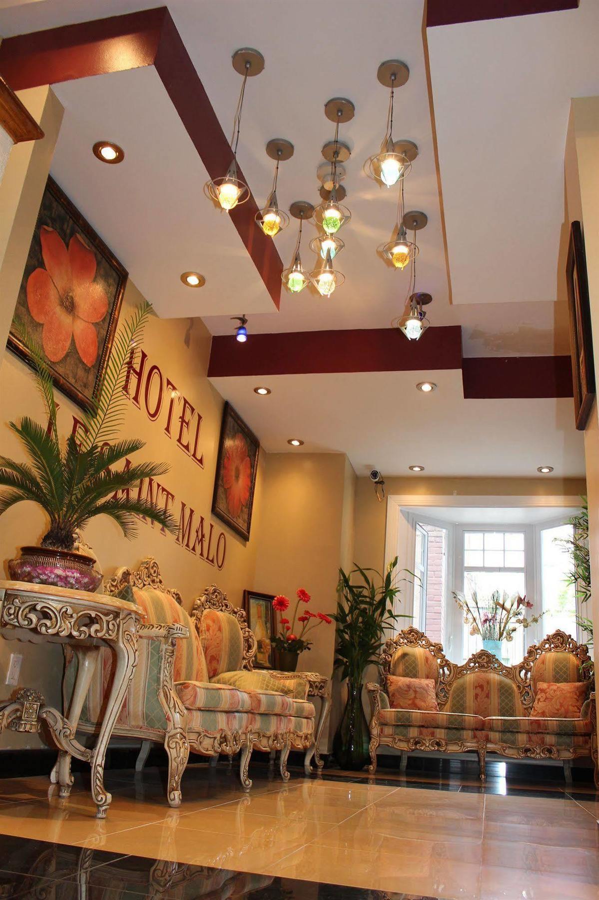 Le Saint-Malo Hotel Montreal Exterior photo
